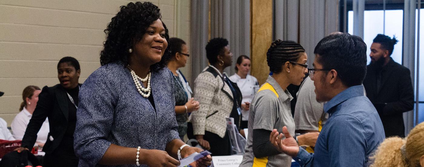PGCC Returning Student Being Helped by an Advisor